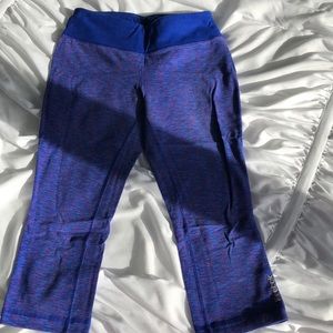 Reebok workout Capri size small multicolor crop !
